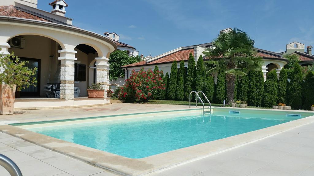 Villa Parenzo Porec Bagian luar foto